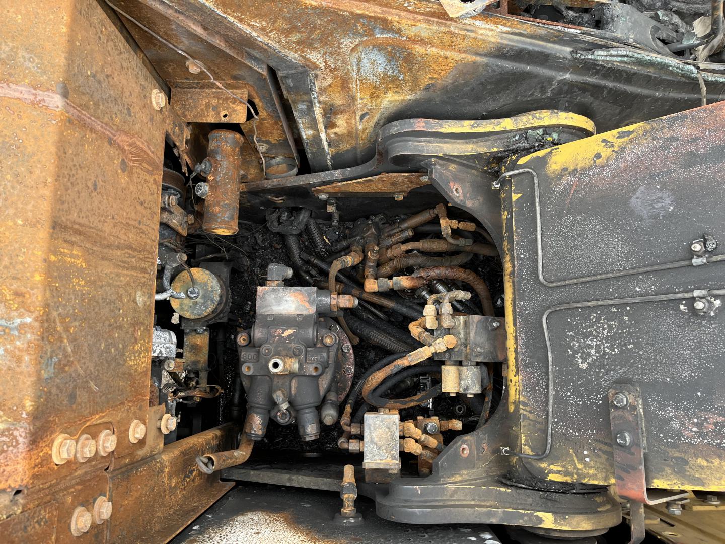 ./imagenes/INVOICE/2019/17290/EXCAVADORA CATERPILLAR 315F (27).JPG